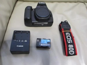 Canon EOS 80D DSLR Camera Body, Tested, No Damage, Accessories Included Japan - Picture 1 of 6