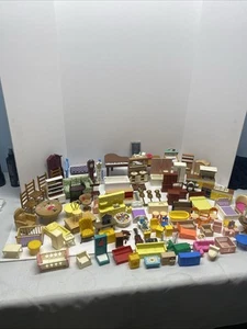 Massive VTG 80s-2000s Ludby, Tomy, Marx Dollhouse Furniture Lot 115 Pieces - Picture 1 of 15