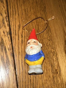Vintage Cerámica Unieboek Gnomo SANTA Adorno de Navidad 1979 Corea - Imagen 1 de 3