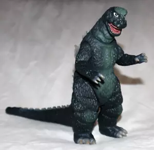 GODZILLA 1967 MEMORIAL BOX VERSION 6" FIGURE VTG BANDAI 2003 Minya Kamacuras - Picture 1 of 5