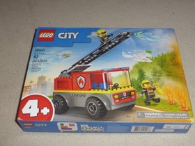 NEW IN BOX LEGO CITY 60463 FIRE LADDER TRUCK 82 PCS AGES 4+ NIB BUILDING SET