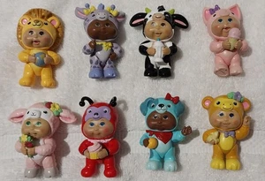 2021 Jazwares Cabbage Patch CutieTown Figures 2.5" Lot Of 8 - Picture 1 of 2