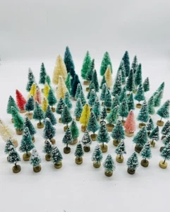 Flaschenbürste Weihnachtsbäume Schnee beflockt Holzsockel Miniatur Basteln Posten 85 - Bild 1 von 7