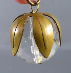 Vintage POOLS OF LIGHT PENDANT Clear Faceted Glass Orb BRASS LEAVES Fruit Shaped - Picture 1 of 7