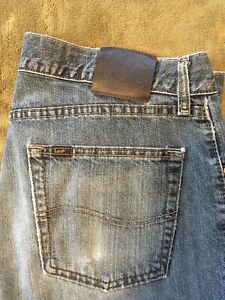 Lee Jeans 33x34 Regular Fit Straight Leg Distressed - Trashed (#1)