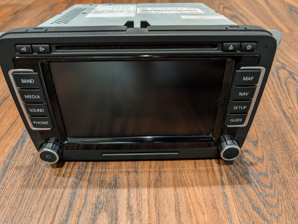 Volkswagen Passat Eos 2010-2015 CC información radio navegación pantalla 300035684G OEM Foto 1 de 4