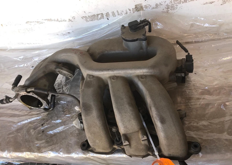 Conjunto superior colector de admisión de motor Jaguar tipo S 2000-2003 XR8E-9424-AH Foto 1 de 4