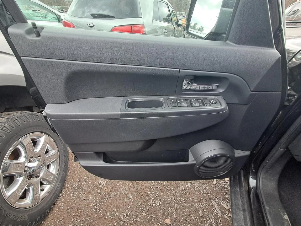 Used Front Left Door Interior Trim Panel fits: 2012 Jeep Liberty  Grade A Foto 1 de 4