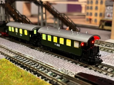 Spur N - 2er Set Nebenbahn - LED Innen und Schlusslicht- Trix - Bild 1 von 4