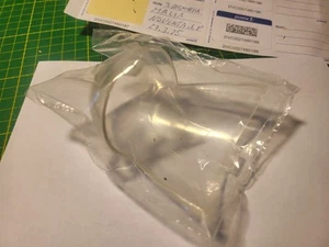 Blechspielzeug 1956 ROBBIE ROBOTER ERSATZTEIL; ROBOTER PLEXIGLAS KUPPEL/SCHALE AUS PLEXIGLAS - Bild 1 von 2