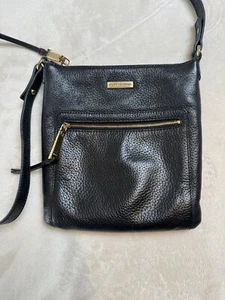 Tommy Hilfiger Black Pebble Leather Crossbody Bag - Picture 1 of 11