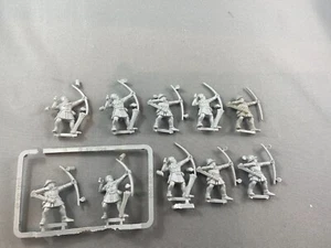 10 Archers Peasant Bowmen Bretonnia Bretonnian Empire Warhammer MONOPOSE STARTER - Picture 1 of 1