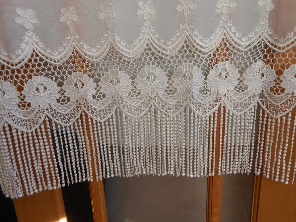 Vintage Deep Lace Fringe Edge Wide Sheer Curtain (Fabric Remnant) W60in - Image 1 of 4