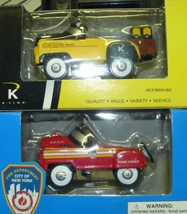 Two pedal cars - Picture 1 of 4