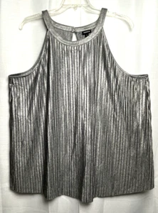 Top para mujer Torrid plateado metálico plisado sin mangas talla 3X (22/24) B*O - Imagen 1 de 5