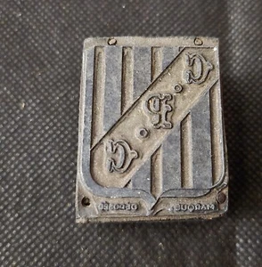Stempel ➔ WAPPEN C.P.C. ➔ Vintage-Klischee ➔ RARITÄT *EISEN auf Holz* - Picture 1 of 3