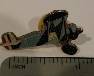 Mehrfarbige Vintage Boeing F4B-1 Flugzeug Sammlerstück Emaille Pin für Hut/Revers  - Bild 1 von 3