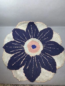 Antique American Primitive Folk Art Flower New England Rag Hand Hooked Rug - Picture 1 of 5