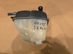 08-13 CADILLAC CTS 3.6 ENGINE used COOLANT RESERVOIR TANK BOTTLE 15267707 OEM - Picture 1 of 4