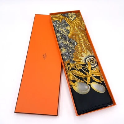 Auth Hermes Carré 90 PASSIFLORES Black x Multicolor Silk Scarf W/Box BA090550 - Image 1 of 4