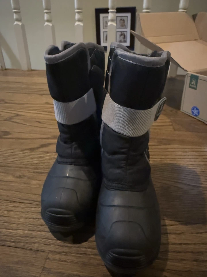 Bota de nieve Kamik para niños Foto 1 de 4