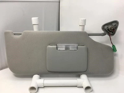 2005-2007 Ford Five Hundred Passenger Sun Visor Mirror Right Sunvisor ZJO17 - Image 1 of 4