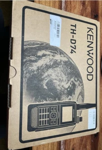 Kenwood TH-D74E Transceiver - GPS Brand New in original un-opened packaging! - Zdjęcie 1 z 6