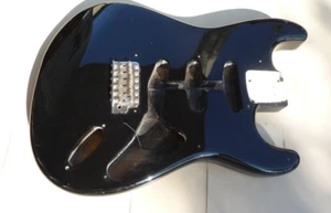 Corpo Fender Japan ST-57US Stratocaster nero con ponte - Foto 1 di 9