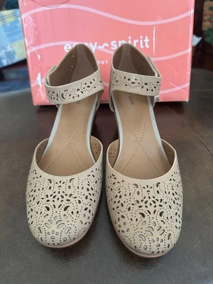 EASY SPIRIT Cindie Mary Jane Pumps 9.5M NEW box, TAUPE  Comfortable casual/dress - Image 1 of 4