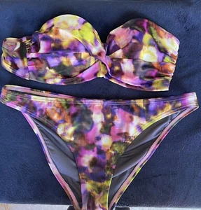 Victoria Secret Bikini Swimsuit Women’s Size 34B Top Medium Bottom Multicolor - Picture 1 of 3