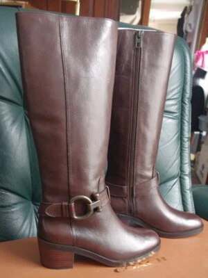 Botas de equitación Coach Carolina para mujer-marrones-talla 9-nuevas en caja-cuero-defecto Foto 1 de 4