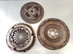 KUPPLUNG & SCHWUNGRADSATZ 4 DRUCKSCHEIBEN FÜR CITROEN DS3 1.6 HDI 5-GANG MANUELL 2013  - Bild 1 von 10