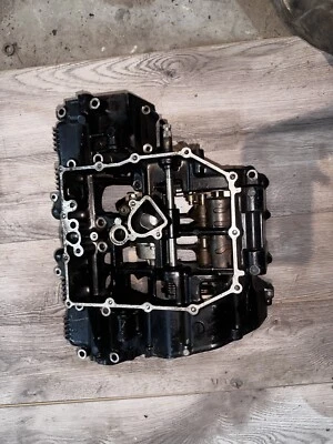 铃木 GSXR750 GSXR 750 86 1986 1987 87 发动机曲柄下壳曲柄箱 — 第 1/4 张图片