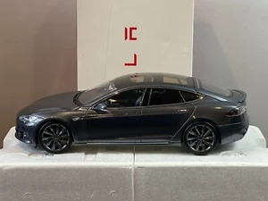 Tesla Diecast Maßstab 1:18 Model S P100D silber *COA offene Box fehlt - Bild 1 von 24