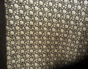 BLACK & GOLD EMBOSSED JACQUARD BROCADE FABRIC, METALLIC FABRIC, 148cm w x 1.9m - Picture 1 of 5