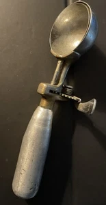 Vintage Eisportionierer ca. 1950 super Zustand und funktioniert reibungslos, robust - Bild 1 von 12