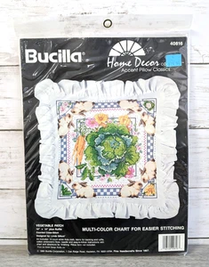 Bucilla gezähltes Kreuzstich-Set Kohlhasen Rüschenkissen Gemüsebeet - Bild 1 von 4