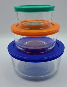 VTG Pyrex Set Of 3 Clear Glass Nesting Bowls W/ Lids 1 Cup 2 Cup 4 Cup - Picture 1 of 8