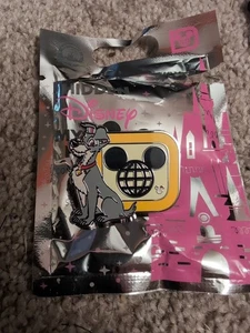 Prendedor comercial Disney Wave B Hidden Mickey WDW Lady & The Tramp D 2025 - Imagen 1 de 2