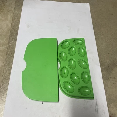 Pampered Chef #2292 Cool & Serve Two Replacement Green Deviled Egg Large Tray - Image 1 of 3