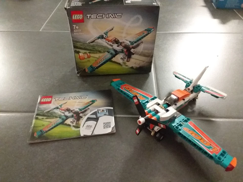 LEGO TECHNIC: Rennflugzeug 42117 Race Plane vollständig neuwertig Originalkarton - Bild 1 von 1