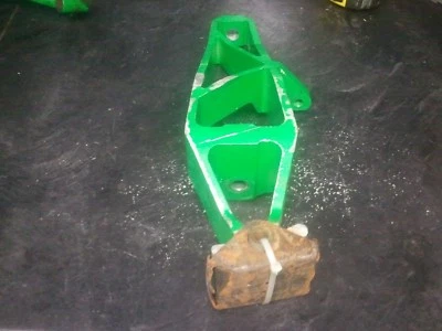 09-14 Arctic Cat Left Spindle # 2703-561 Sno Pro 500 600 - Изображение 1 из 4