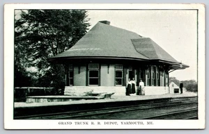 Grand Trunk Railroad Depot Yarmouth Maine ME c1910 Postcard - Picture 1 of 2