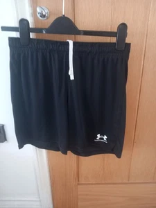 Under Armour Black Shorts Junior Size L - Preowned - Picture 1 of 4