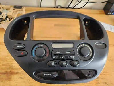 Головка управления переменного тока 2003-2007 Toyota Sequoia - Изображение 1 из 4