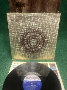 Various Artists Lp Motown Chartbusters Vol. 1 (Gold Sparkle Cover) On Motown - V - Imagen 1 de 6