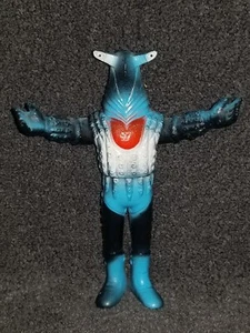 ULTRAMAN Alien Pegassa no tag Bandai 1983 Ultra Monster Series *FREE SHIPPING - Picture 1 of 5