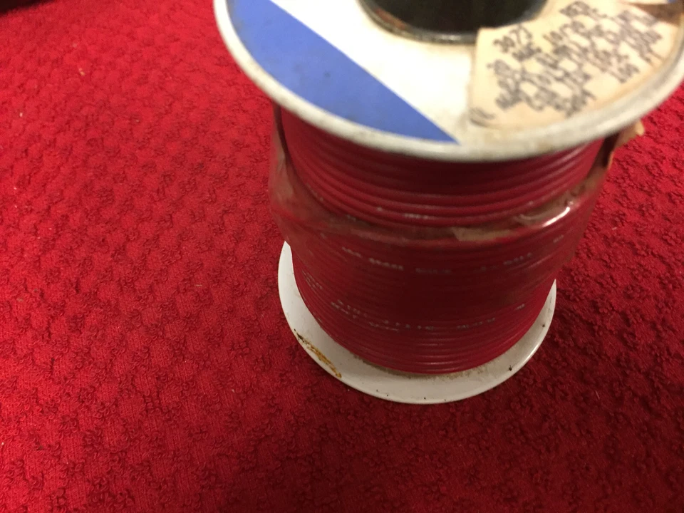 ALPHA 3073 	 HOOK-UP STRND 20AWG RED 100' - Image 1 of 1