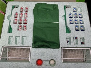 Subbuteo 60140 Original Club Edition Game Teams Players READ DESCRIPTION - Picture 1 of 9