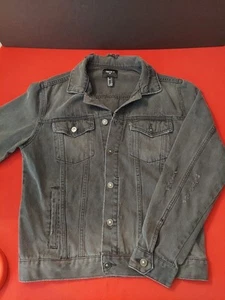Chaqueta vaquera pequeña Forever 21 para hombre negra envejecida - Imagen 1 de 16